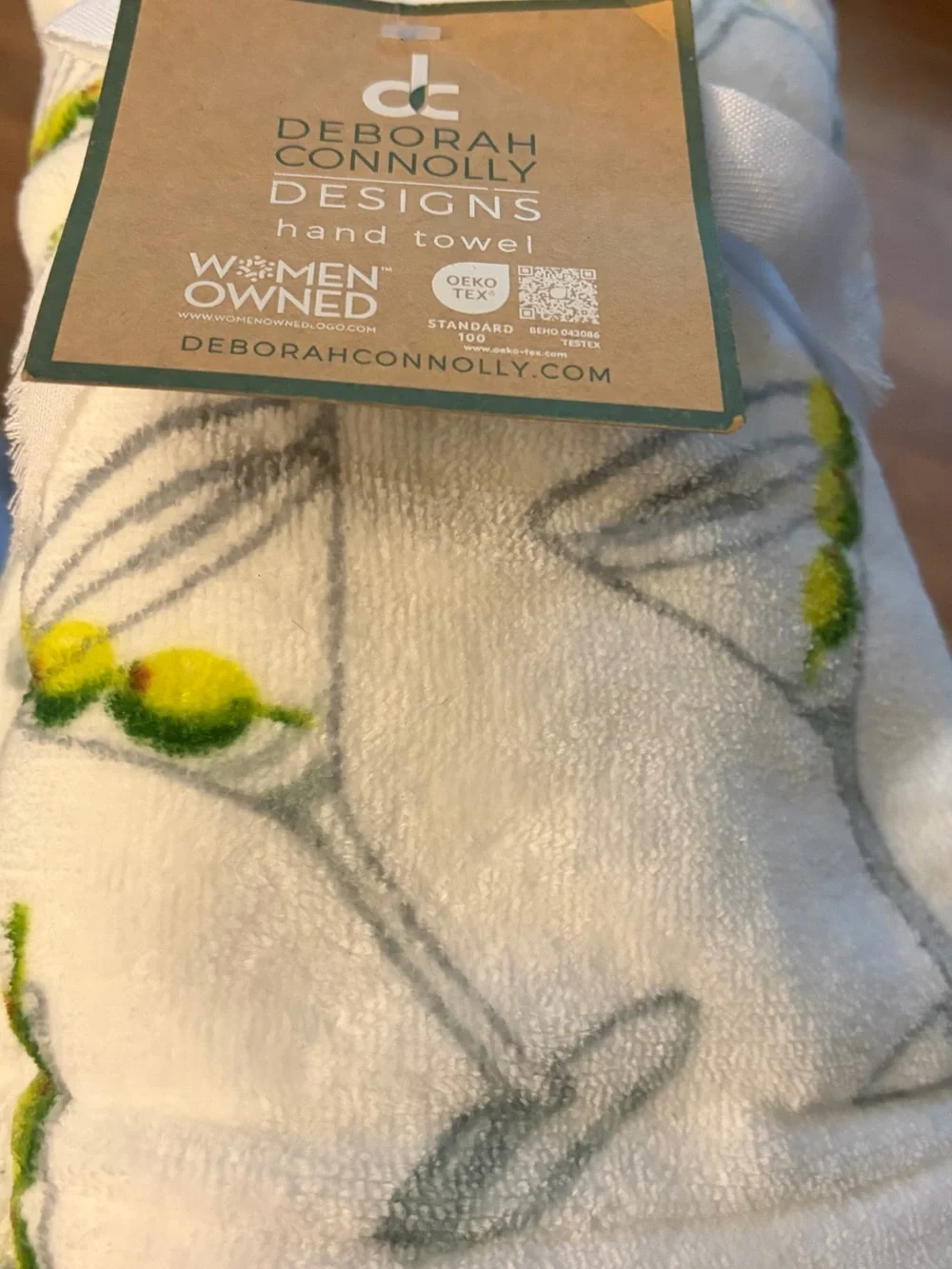 NWT pair of Deborah Connolly Designs martini with olives print hand towels